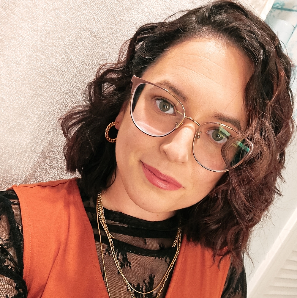 Meet your Posher, Meagan
